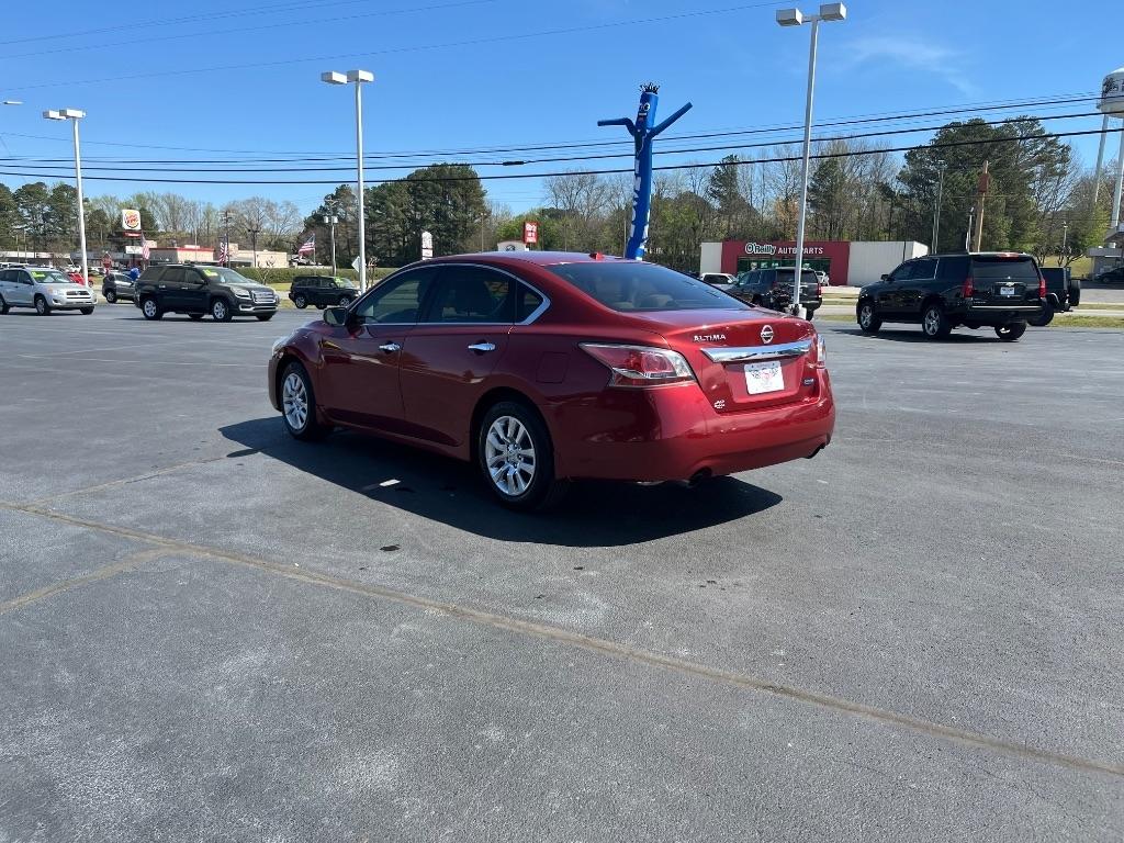 Nissan Altima 4dr Sdn I4 2.5 S 2014