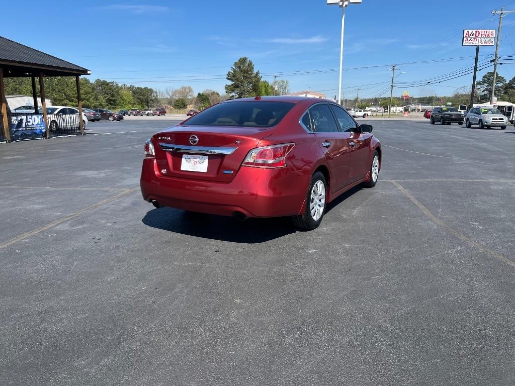 Nissan Altima 4dr Sdn I4 2.5 S 2014