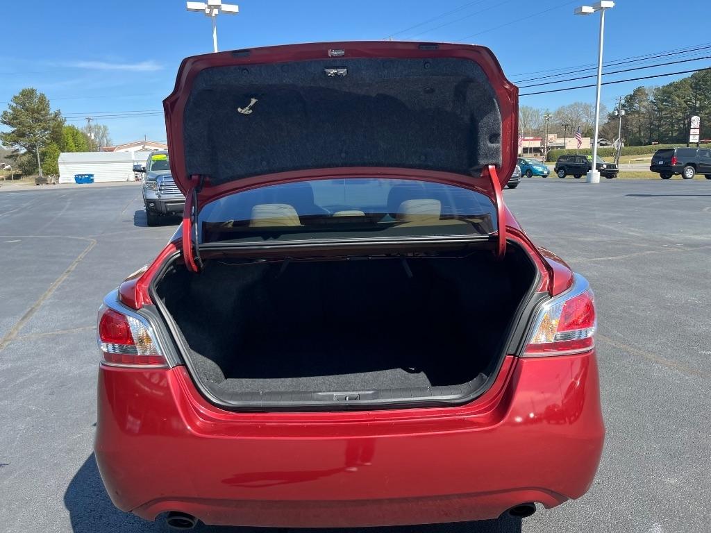 Nissan Altima 4dr Sdn I4 2.5 S 2014