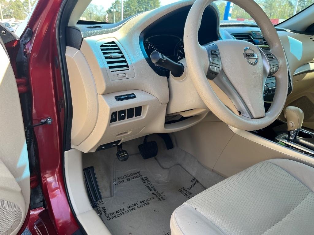 Nissan Altima 4dr Sdn I4 2.5 S 2014