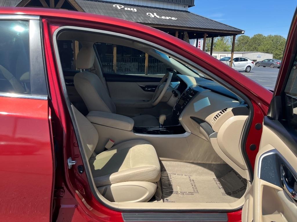 Nissan Altima 4dr Sdn I4 2.5 S 2014