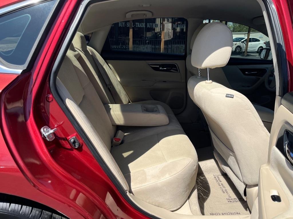 Nissan Altima 4dr Sdn I4 2.5 S 2014