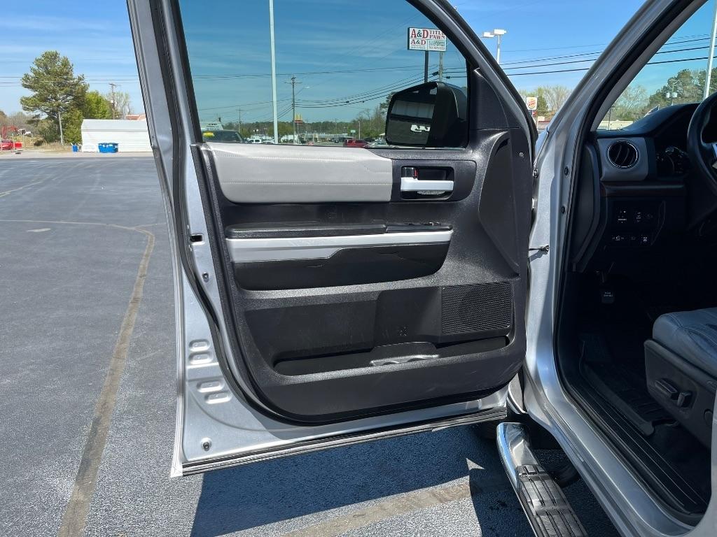 Toyota Tundra 2WD Limited CrewMax 5.5' Bed 5.7L (Natl) 2020