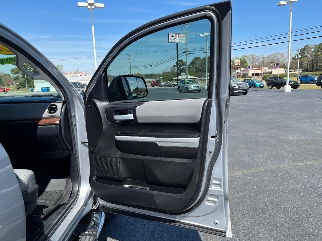 Toyota Tundra 2WD Limited CrewMax 5.5' Bed 5.7L (Natl) 2020