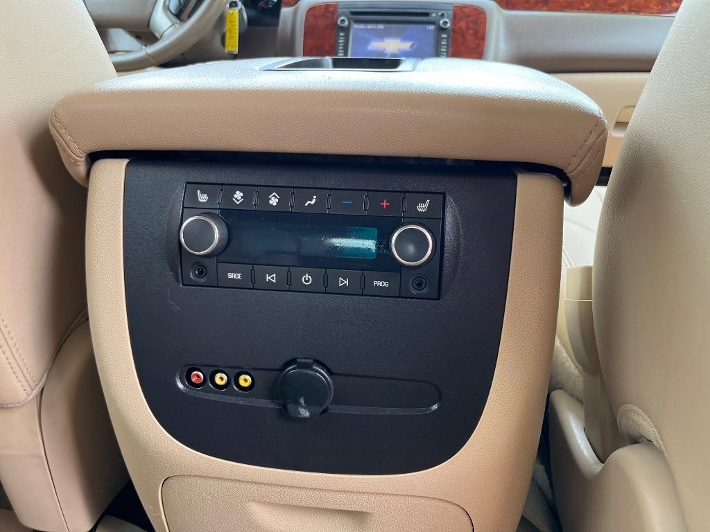 Chevrolet Tahoe 4WD 4dr 1500 LT 2013