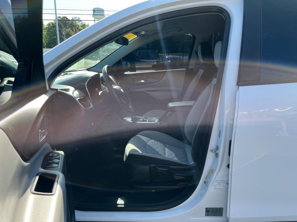 Chevrolet Equinox FWD 4dr L w/1SM 2020