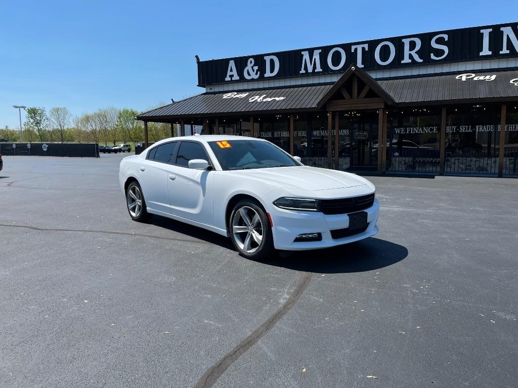 Dodge Charger 4dr Sdn SXT RWD 2015