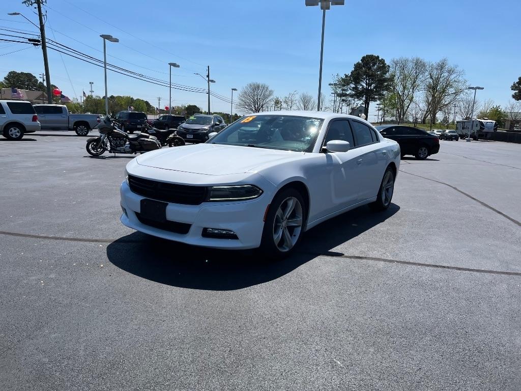 Dodge Charger 4dr Sdn SXT RWD 2015