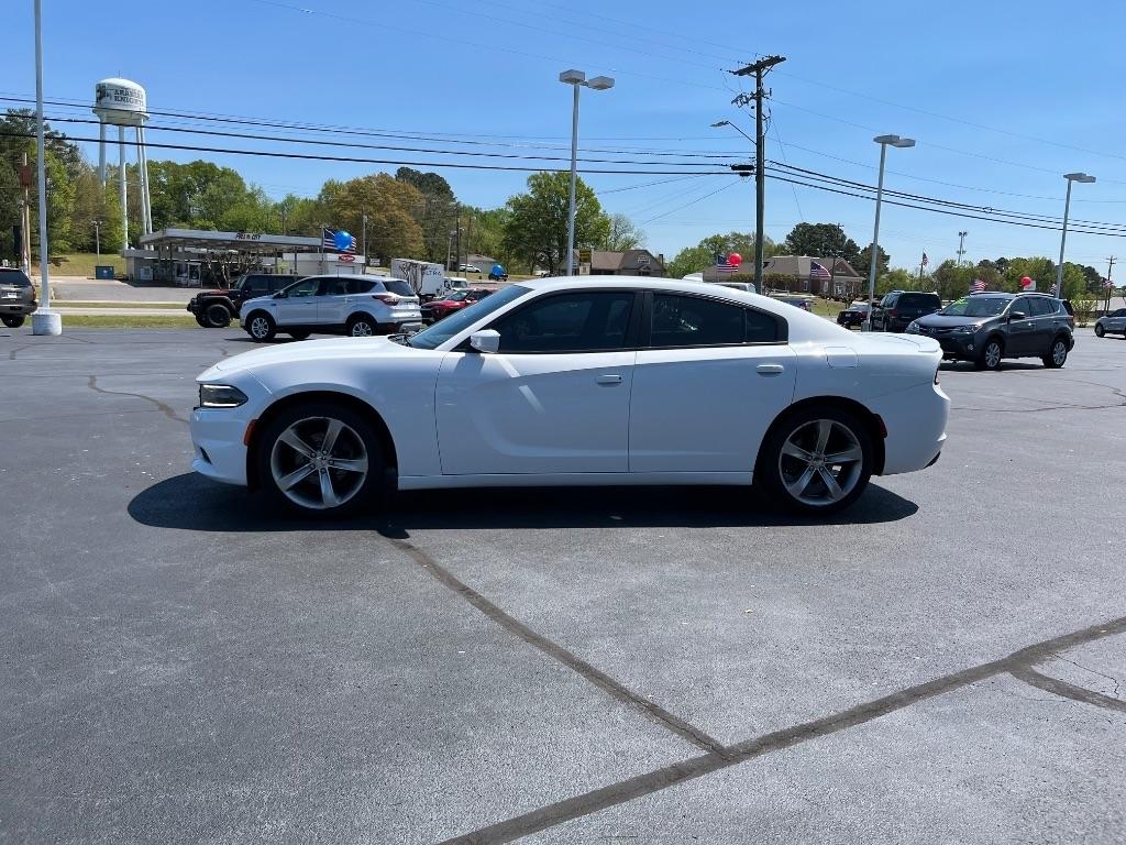 Dodge Charger 4dr Sdn SXT RWD 2015