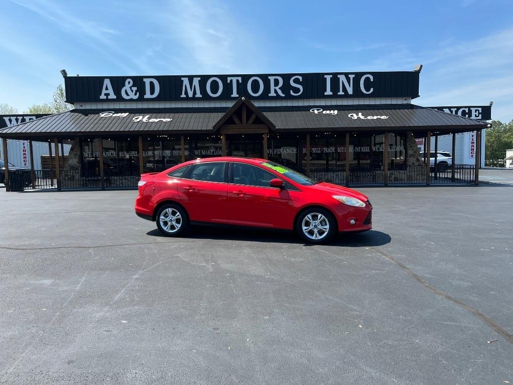 Ford Focus 4dr Sdn SE 2012