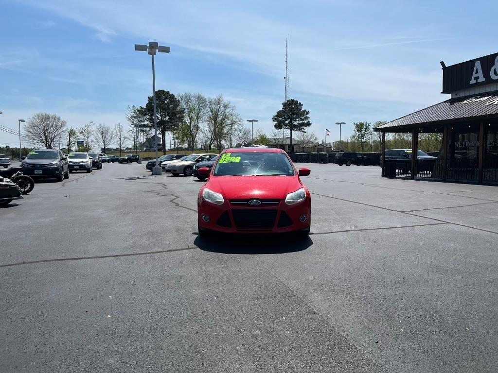 Ford Focus 4dr Sdn SE 2012