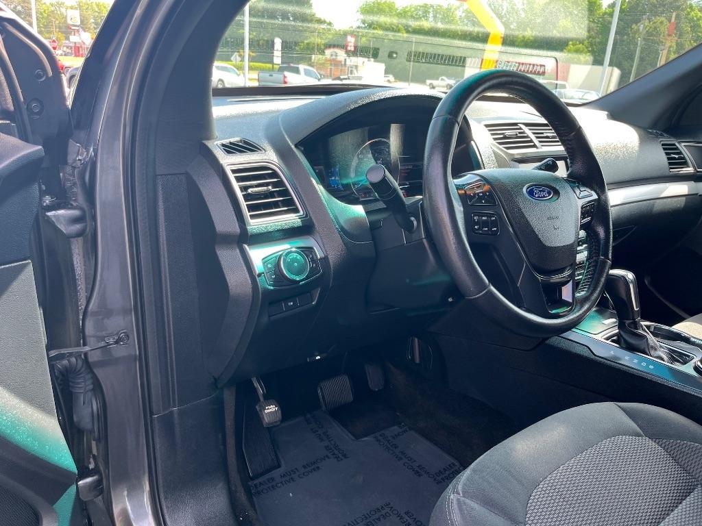 Ford Explorer 4WD 4dr XLT 2016