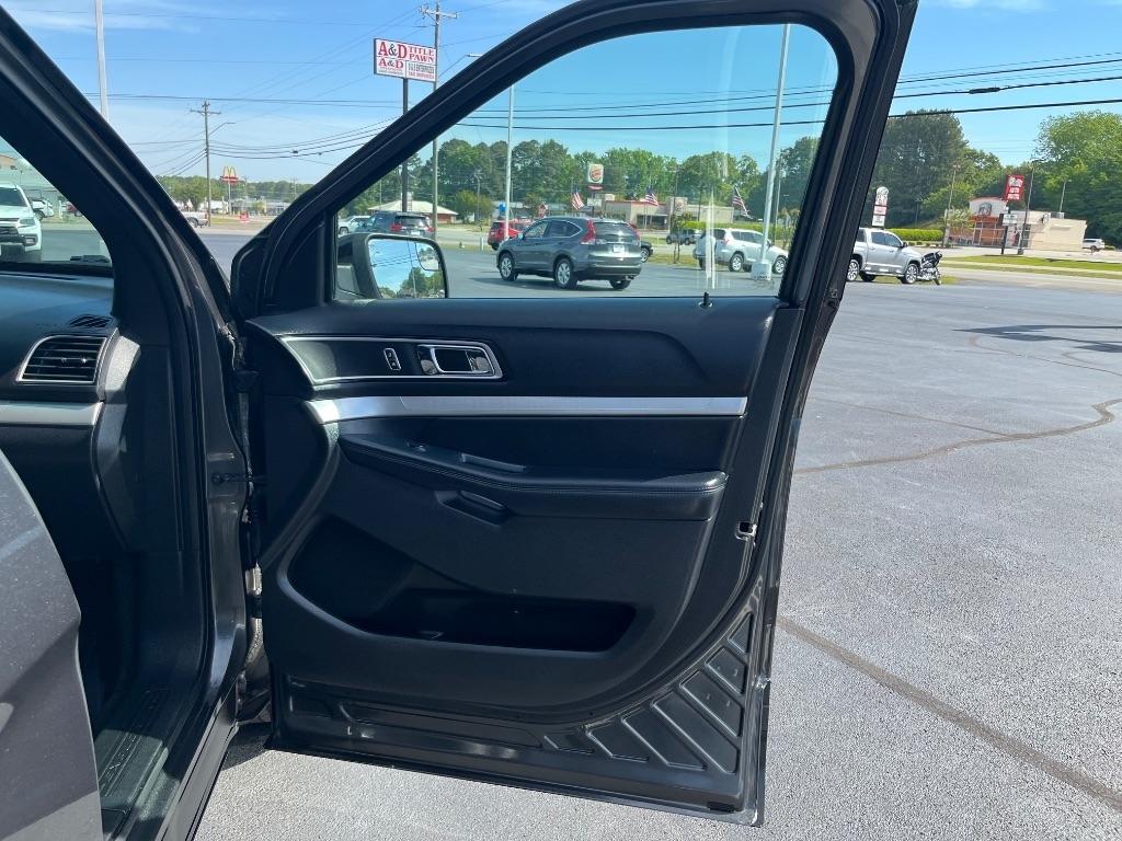 Ford Explorer 4WD 4dr XLT 2016