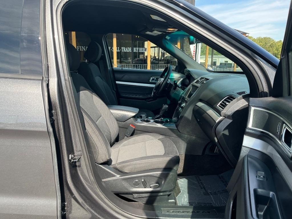 Ford Explorer 4WD 4dr XLT 2016