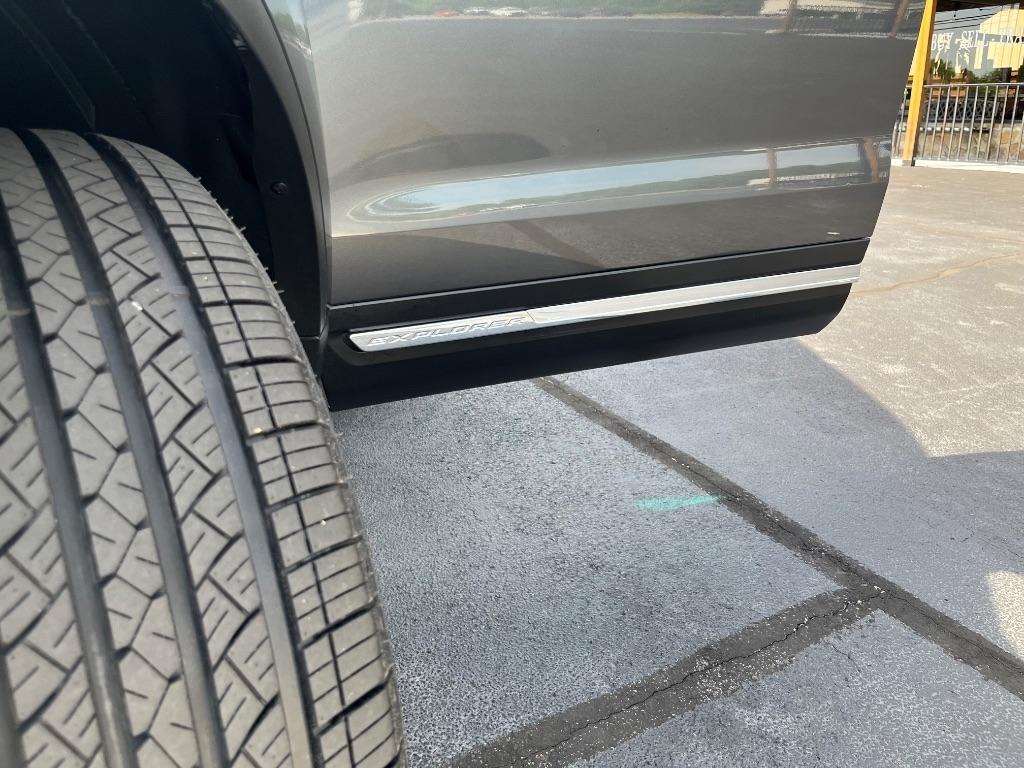 Ford Explorer 4WD 4dr XLT 2016