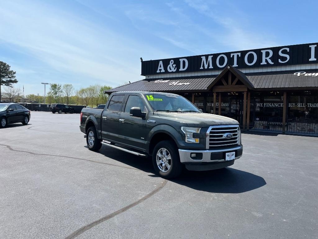 Ford F-150 2WD SuperCrew 157" Lariat 2015