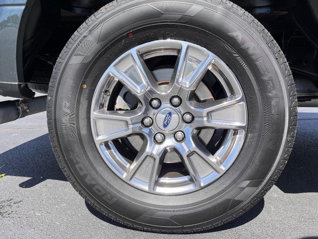 Ford F-150 2WD SuperCrew 157" Lariat 2015