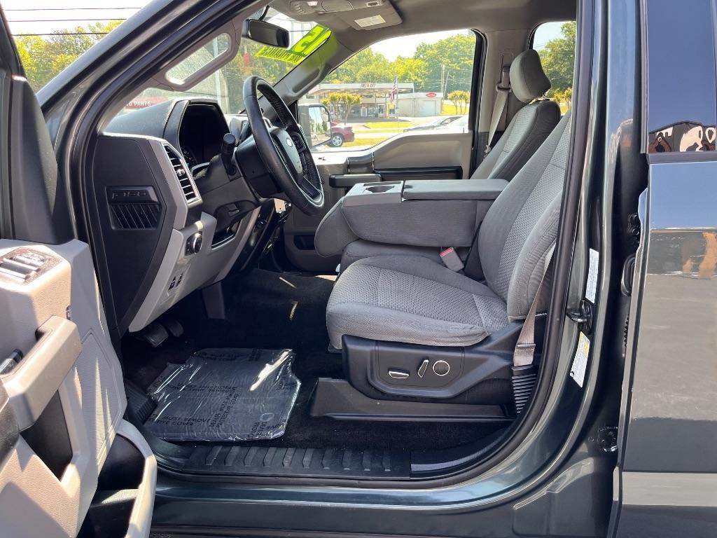 Ford F-150 2WD SuperCrew 157" Lariat 2015