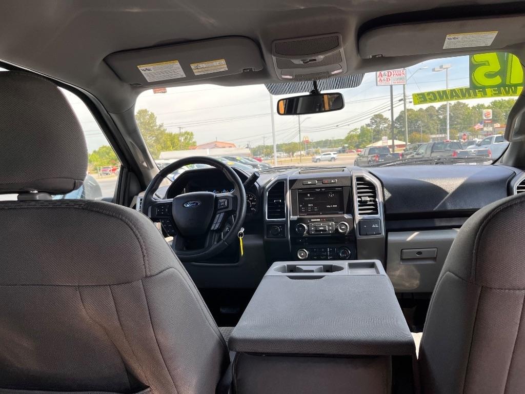Ford F-150 2WD SuperCrew 157" Lariat 2015