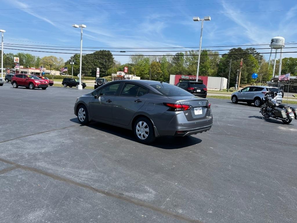 Nissan Versa S CVT 2021