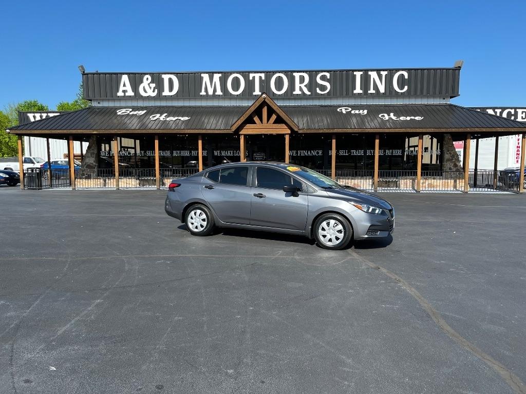 Nissan Versa S CVT 2021