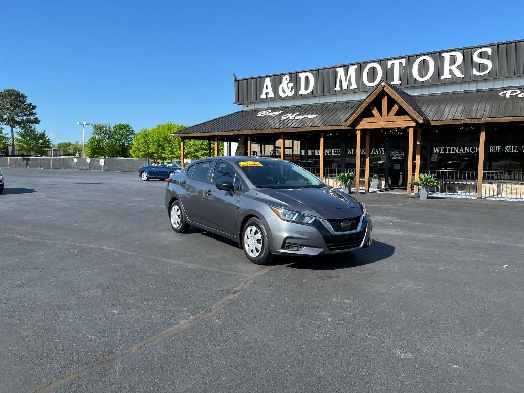 Nissan Versa S CVT 2021