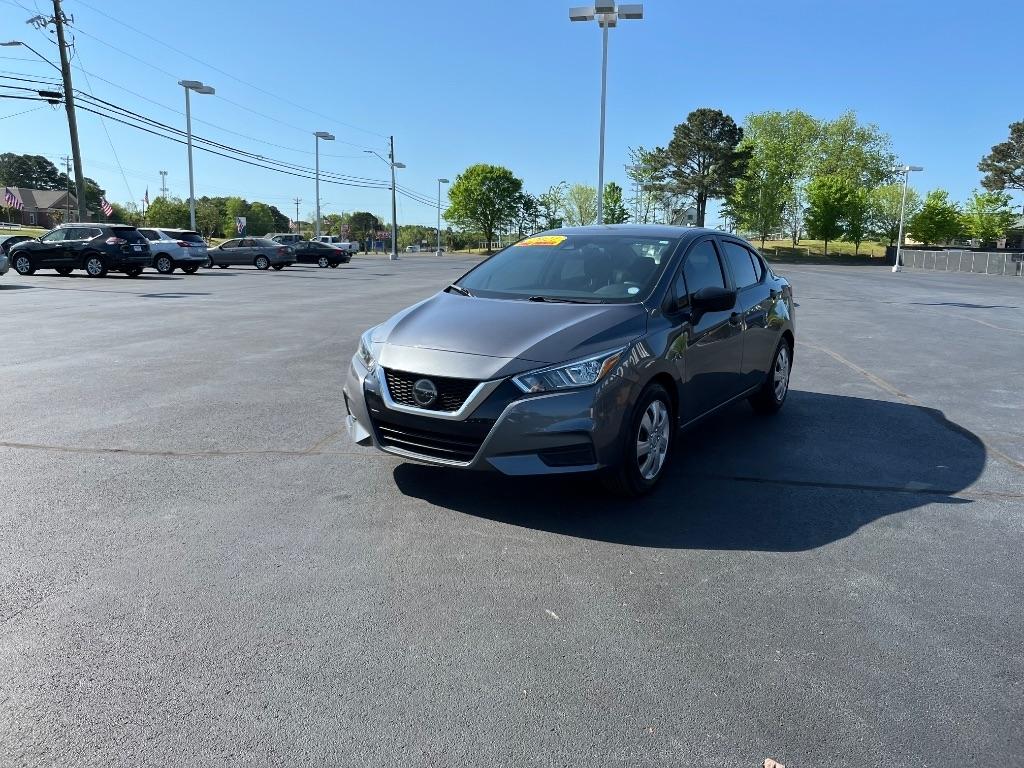 Nissan Versa S CVT 2021