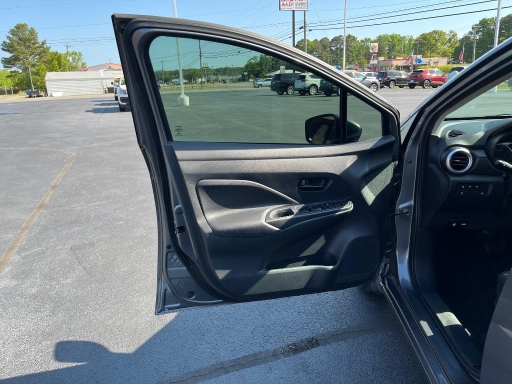 Nissan Versa S CVT 2021