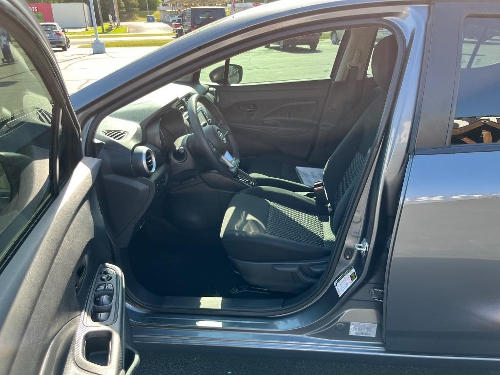 Nissan Versa S CVT 2021