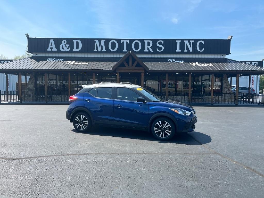 Nissan Kicks SV FWD 2020