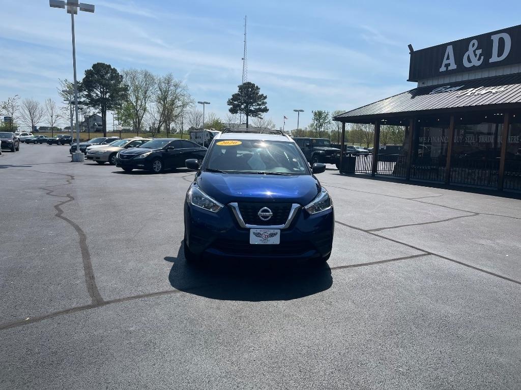Nissan Kicks SV FWD 2020