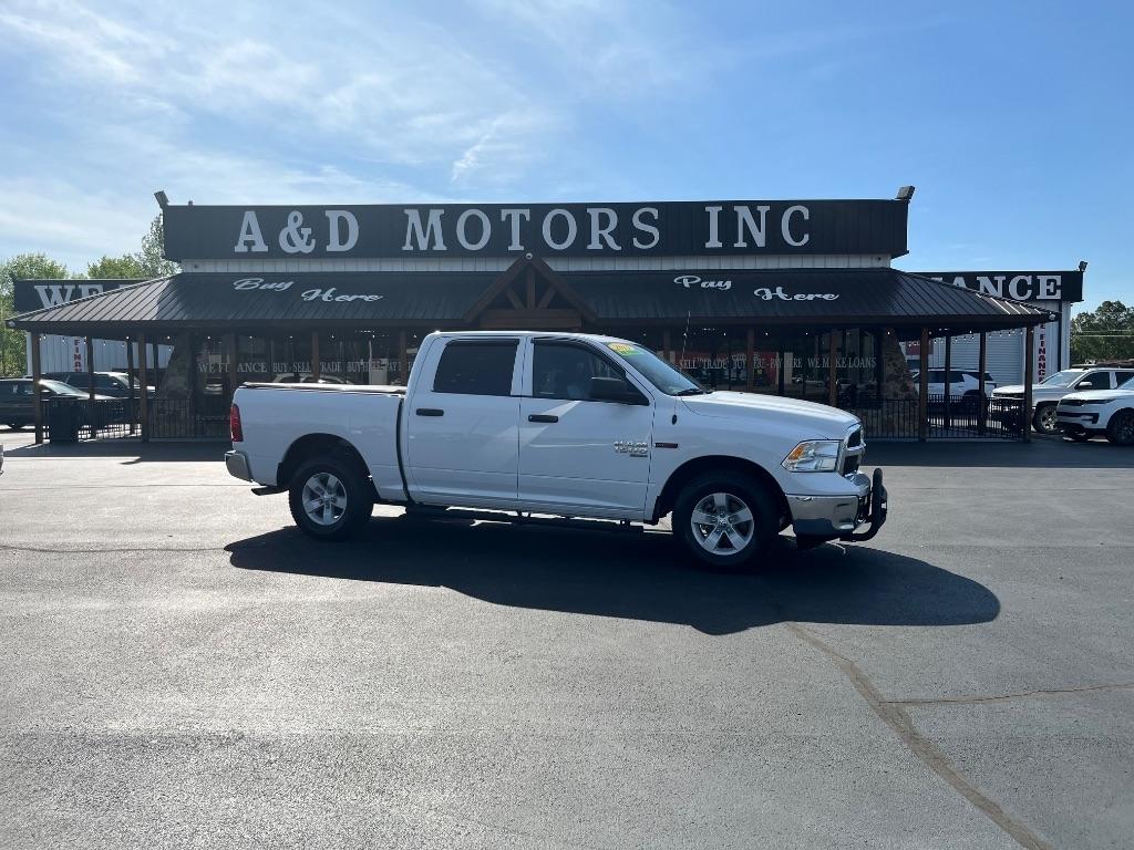RAM 1500 Classic Tradesman 4x2 Crew Cab 5'7" Box 2019
