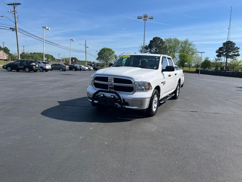 RAM 1500 Classic Tradesman 4x2 Crew Cab 5'7" Box 2019