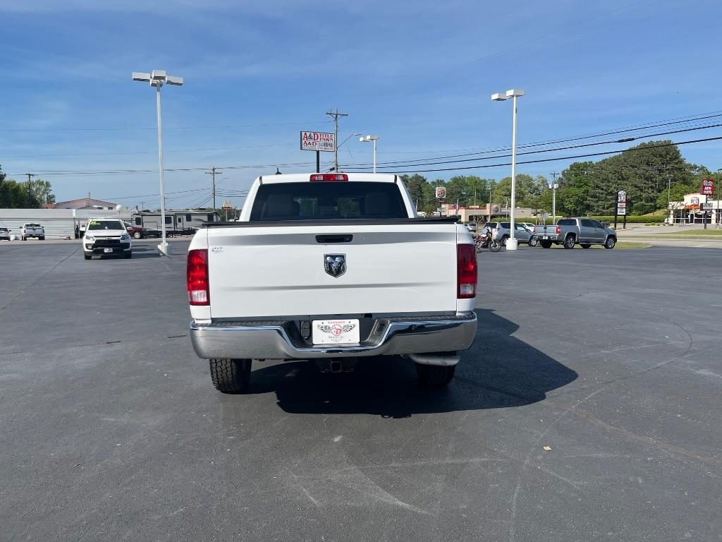 RAM 1500 Classic Tradesman 4x2 Crew Cab 5'7" Box 2019