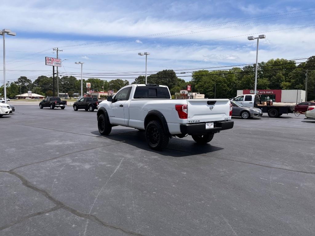 Nissan Titan 4x4 Single Cab S 2017