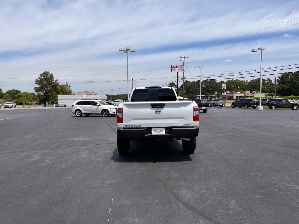 Nissan Titan 4x4 Single Cab S 2017
