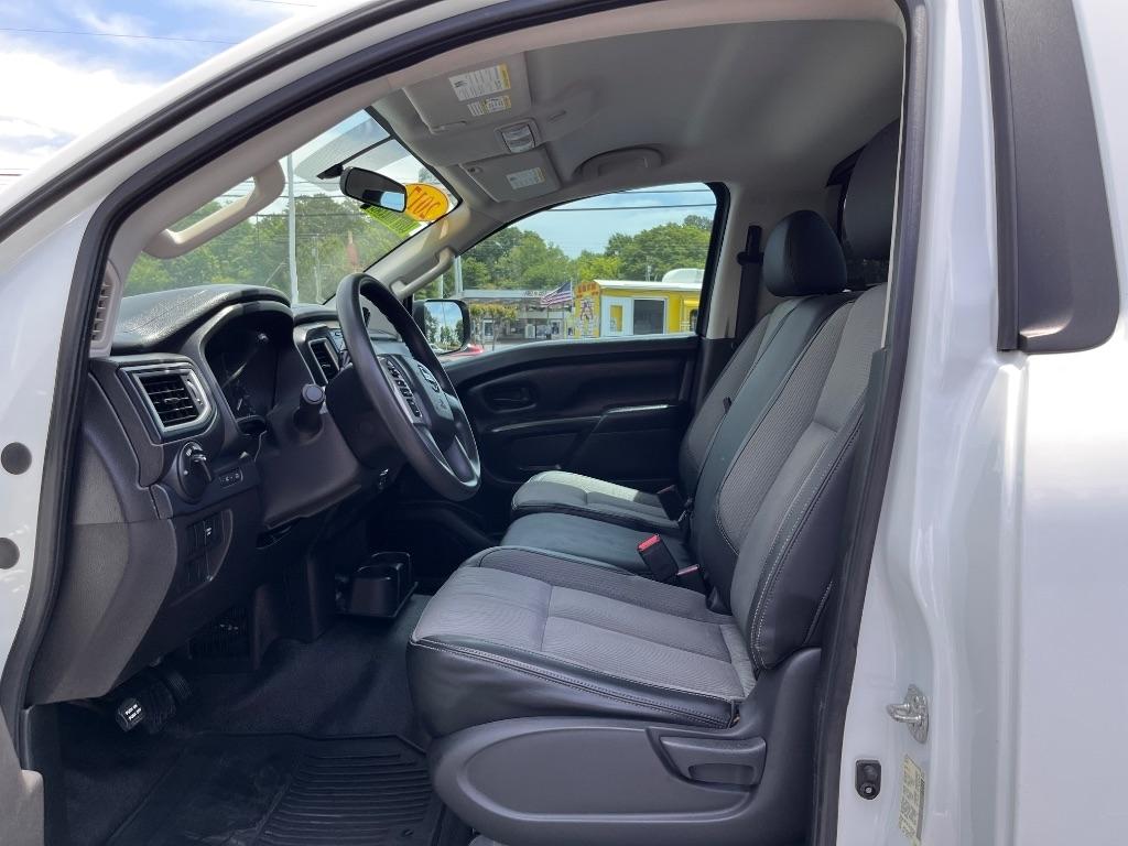 Nissan Titan 4x4 Single Cab S 2017