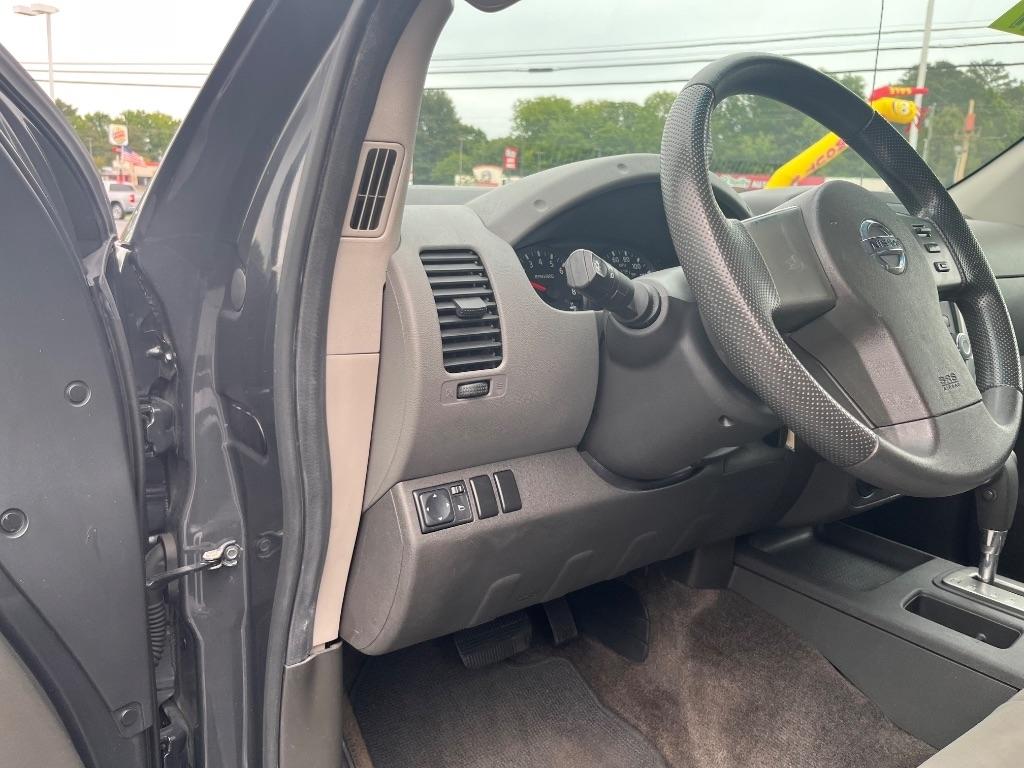 Nissan Xterra 4WD 4dr Auto S 2012