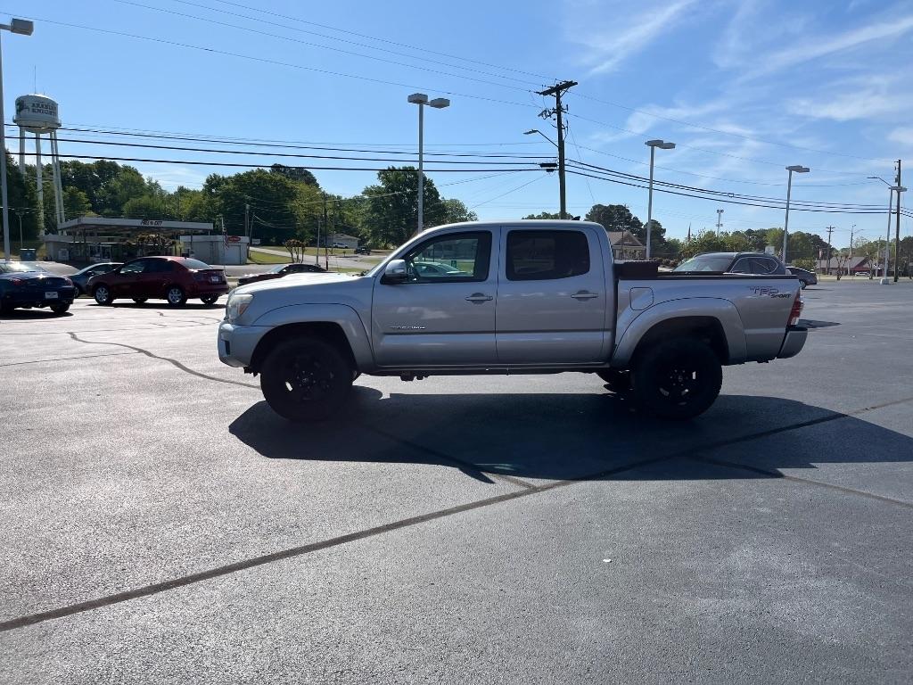 Toyota Tacoma 4WD Double Cab V6 MT (Natl) 2013