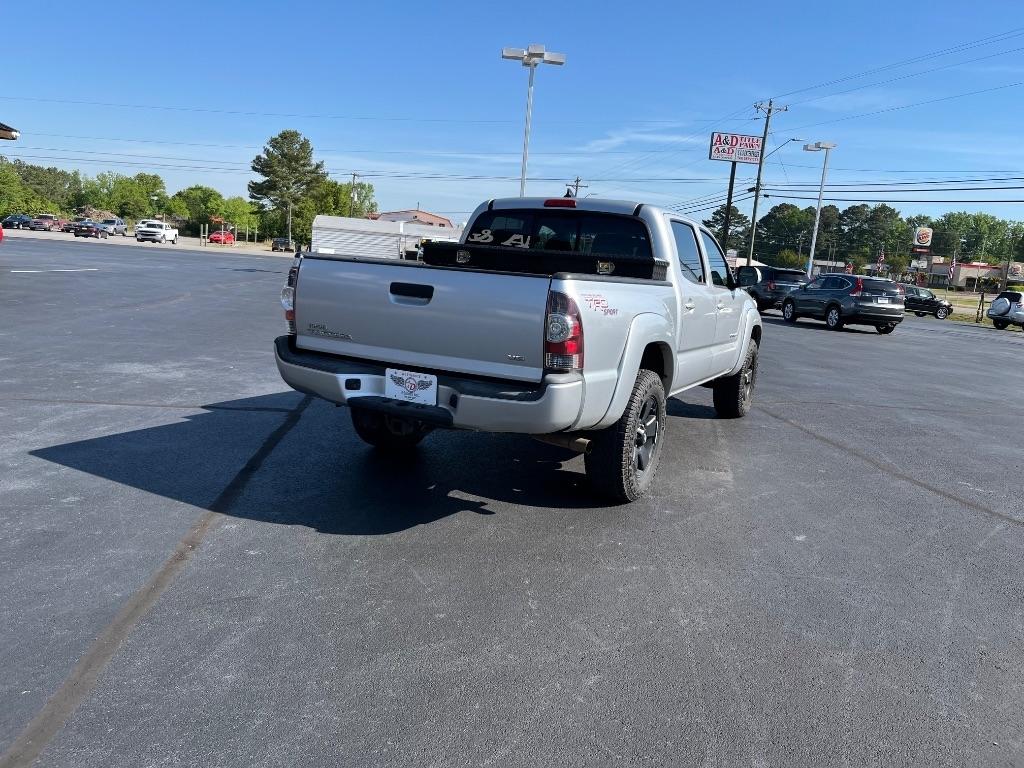 Toyota Tacoma 4WD Double Cab V6 MT (Natl) 2013