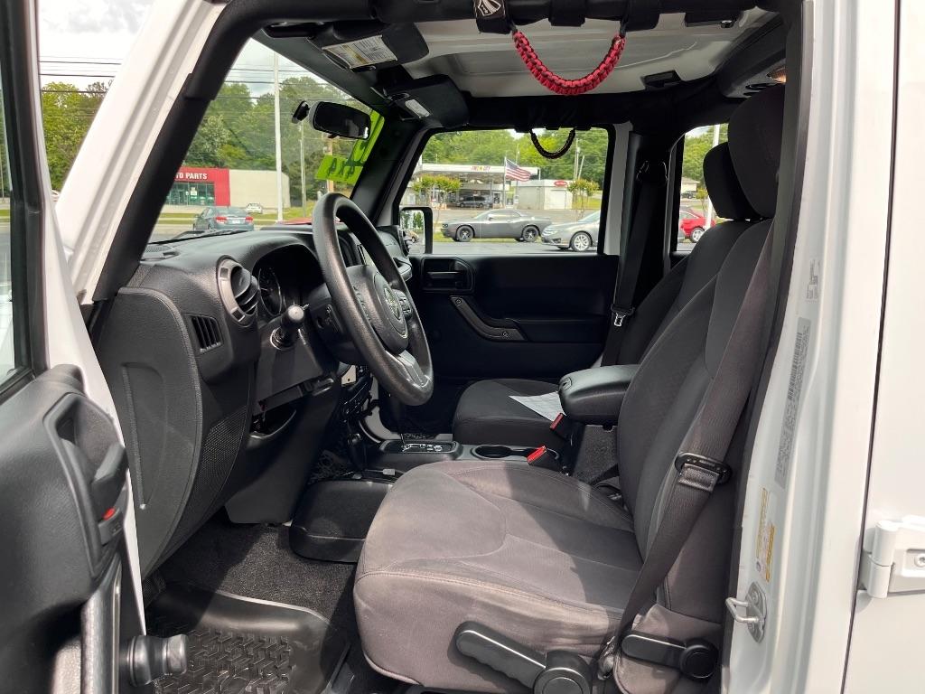 Jeep Wrangler Unlimited 4WD 4dr Sport 2015