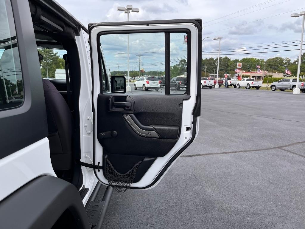 Jeep Wrangler Unlimited 4WD 4dr Sport 2015