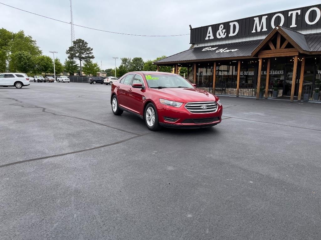 Ford Taurus 4dr Sdn SEL FWD 2015
