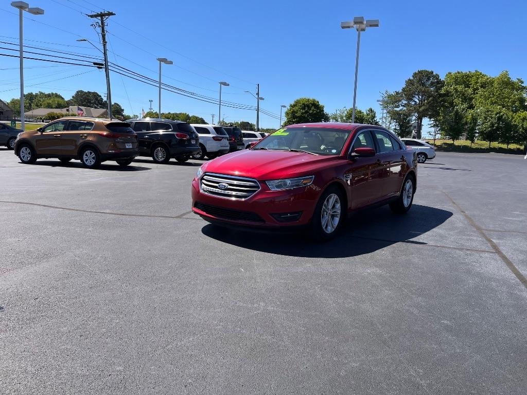 Ford Taurus 4dr Sdn SEL FWD 2015
