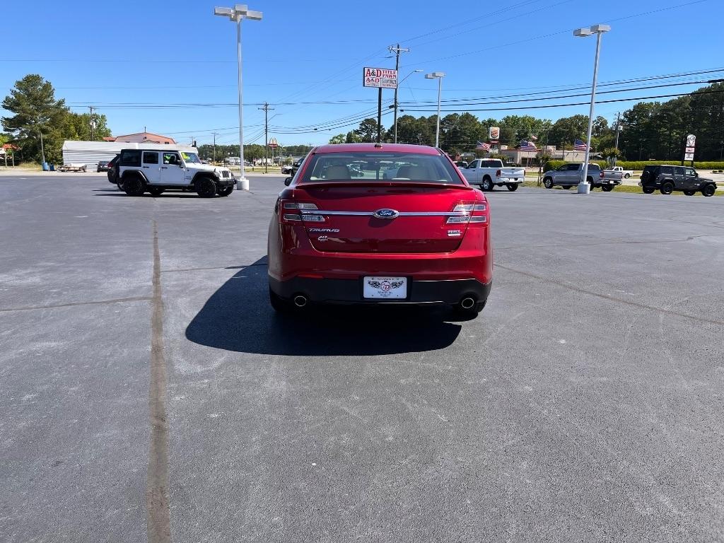 Ford Taurus 4dr Sdn SEL FWD 2015