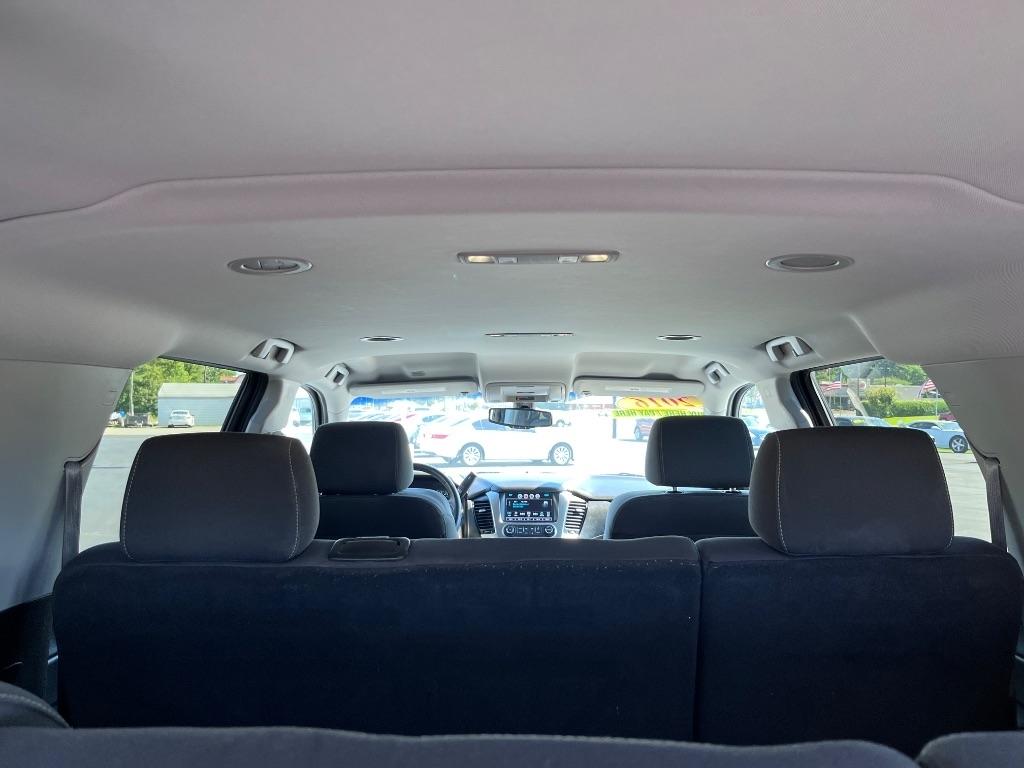 Chevrolet Suburban 2WD 4dr 1500 LS 2016
