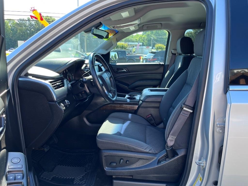 Chevrolet Suburban 2WD 4dr 1500 LS 2016
