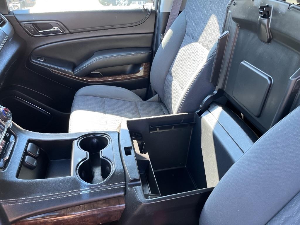 Chevrolet Suburban 2WD 4dr 1500 LS 2016