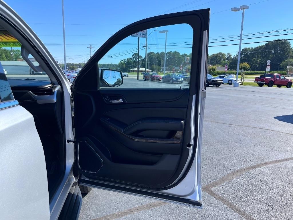 Chevrolet Suburban 2WD 4dr 1500 LS 2016
