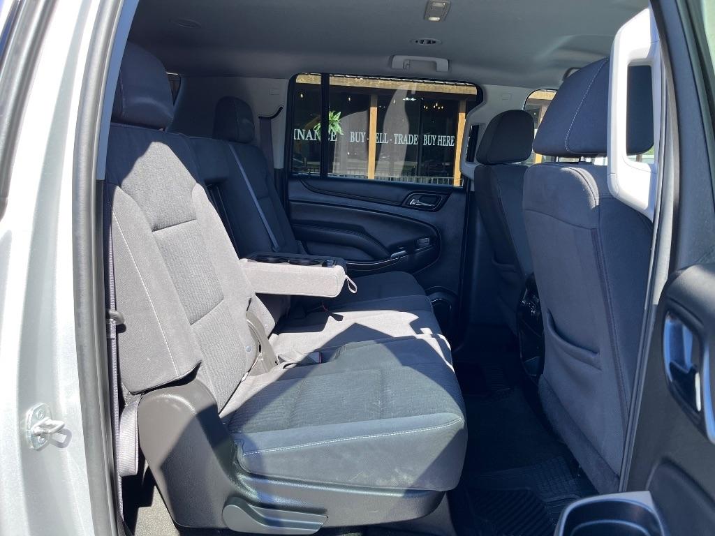 Chevrolet Suburban 2WD 4dr 1500 LS 2016
